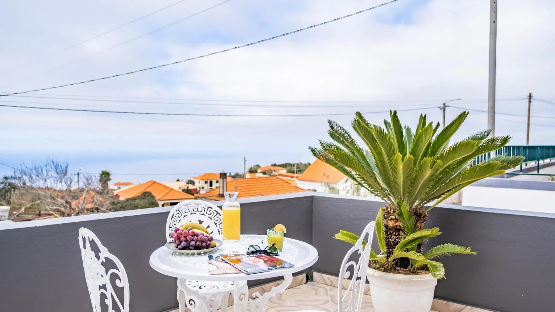 Horizon Glow II By Zest & Guest Ponta do Pargo 0*,  Portugal